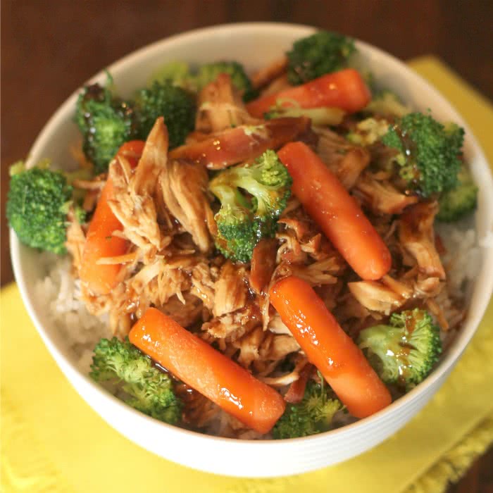 Warm rice topped with steamed vegetables, chicken, and tasty teriyaki sauce!
