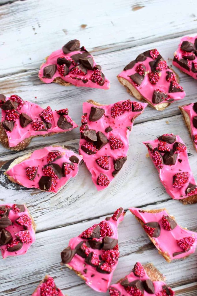 Make Valentine's Day extra special this year by making super cute and easy Valentine's Day desserts. These 40 Super Cute and Easy Valentine's Day Desserts are the perfect edible gift. #valentinescupcakes #valentinesdaycupcakesideas #redvelvet #cookies #cookiedecorating #cookiedough #valentinesday #valentine #dessert #dessertrecipes #desserts #yummy #delicious
