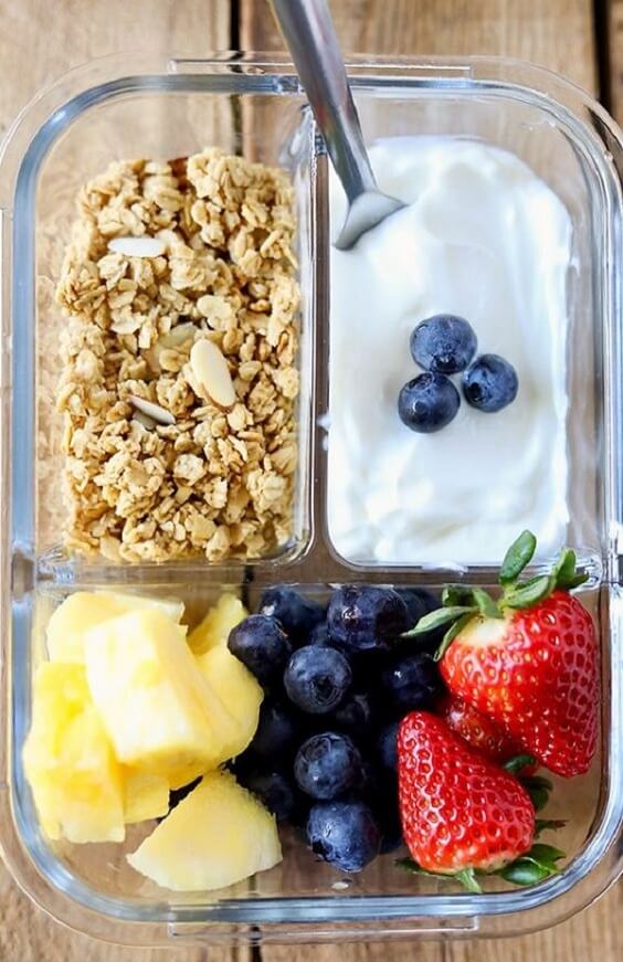 Breakfast Meal Prep Fruit and Yogurt Bistro Box - Quick and healthy breakfast ideas you can meal prep, yummy and ready in 30 mins or less. You can enjoy your mornings even if you're busy! meal prep, meal prep for the week, meal plan, meal prep recipes, #mealprepideas #breakfastideas #breakfastrecipes via www.sharpaspirant.com
