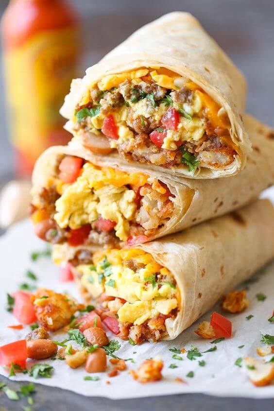 Freezer Breakfast Burritos - Quick and healthy breakfast ideas you can meal prep, yummy and ready in 30 mins or less. You can enjoy your mornings even if you're busy! meal prep, meal prep for the week, meal plan, meal prep recipes, #mealprepideas #breakfastideas #breakfastrecipes via www.sharpaspirant.com