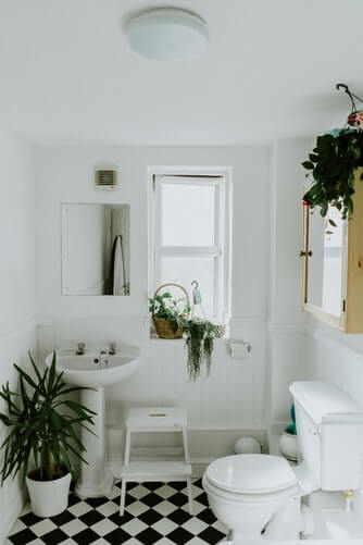 Tired of persistent bathroom odors? Here's a list of "10 Easy Ways to Make Your Bathroom Smell Good" and clean all day via www.sharpaspirant.com #bathroom #bathroomhacks #bathroomcleaning #bathroomcleaningtips