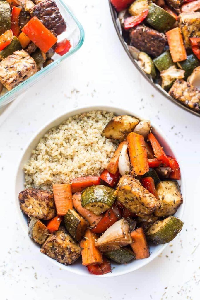 Meal Prep Balsamic Tempeh & Roasted Vegetable Quinoa Bowls These healthy Vegan Meal Prep Ideas are perfect for breakfast, lunch or dinner, easy to cook and delicious to eat! #Meals #MealPrep #HealthyMealPrep #HealthyRecipes #veganrecipes