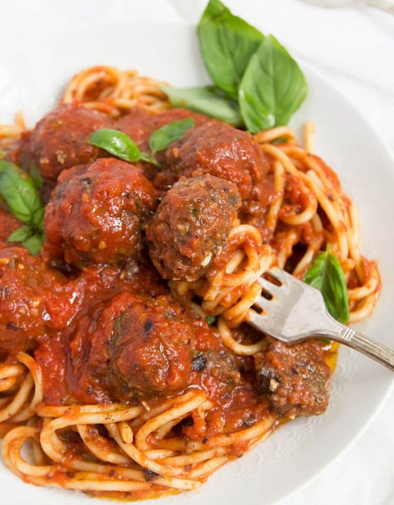I bet even your meat-loving kids wouldn't say no to these saucy Super Easy Vegan Meatballs!