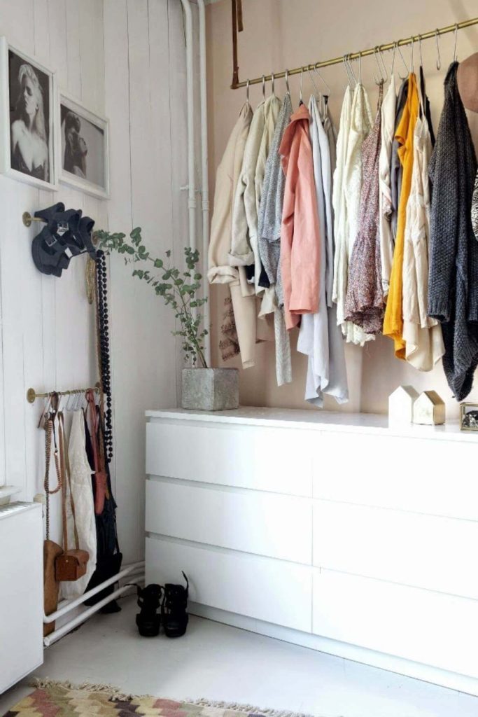 Gold Railing Above Dresser To Hang Clothing #smallbedroomideas #smallbedroomstorageideas #spacesaving #bedroomideasforsmallrooms