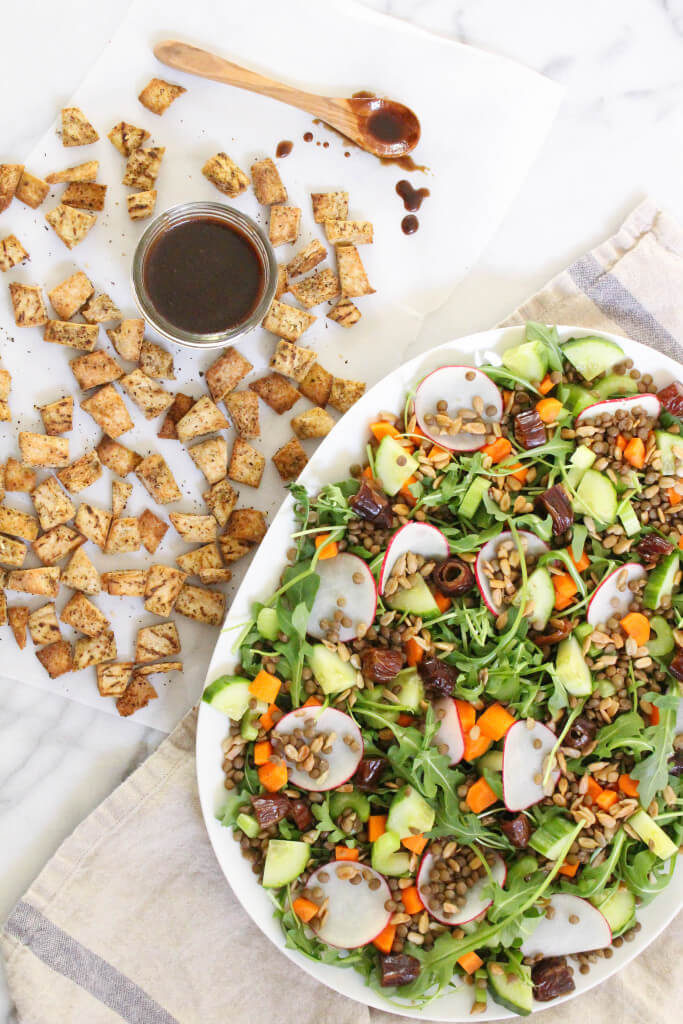 These healthy and hearty vegan salad recipes are an absolutely satisfying and great source of protein! And they're far from boring! Check them out! #Meals #HealthyMeal #HealthyRecipes #veganrecipes #vegansalad #healthysalad