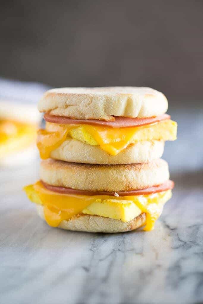 These make ahead freezer breakfast are easy, delicious, and perfect for your busy mornings! From sandwiches to casserole to sweets, we have something for you here! #easyfreezermeals #freezermeals #healthyfreezermeals #sharpaspirant