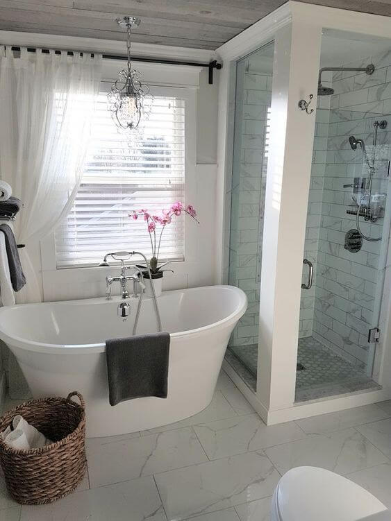 Freestanding Tub and Shower