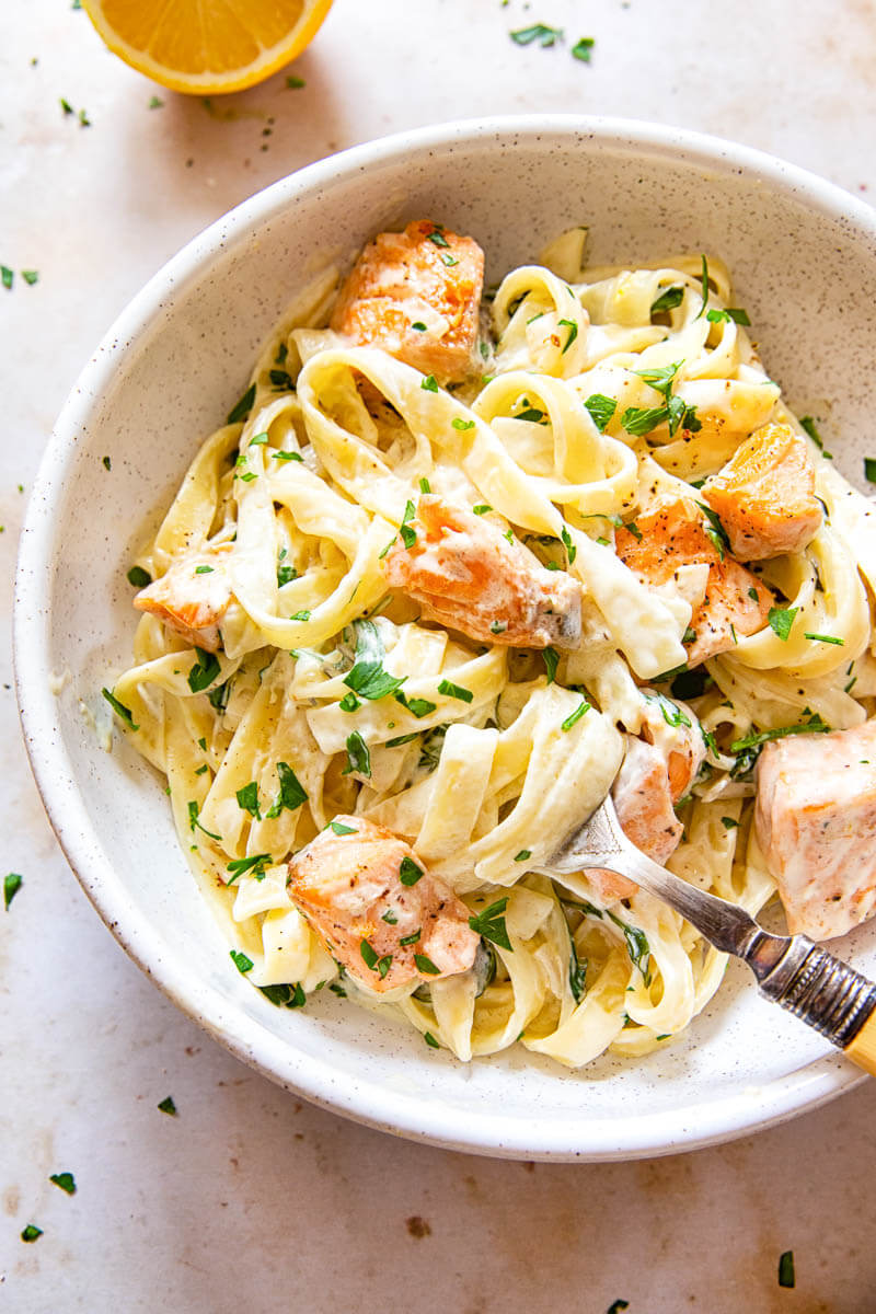 Creamy Salmon Pasta with Mixed Greens via Vikalinka by JuliaFrey. Healthy, easy, and incredibly delicious salmon recipes you'll want to eat over and over again for breakfast,  lunch, or dinner! Find baked salmon, grilled salmon, smoked, pan-seared, and more!