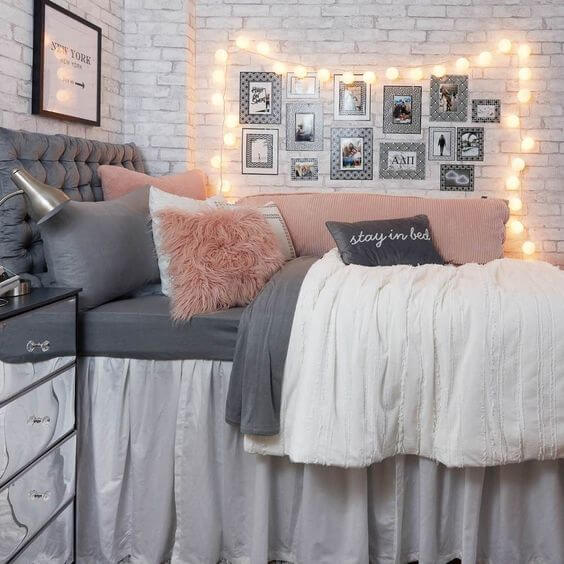 Make your sleeping space as comfy and peaceful as it can be with these amazing small bedroom designs!