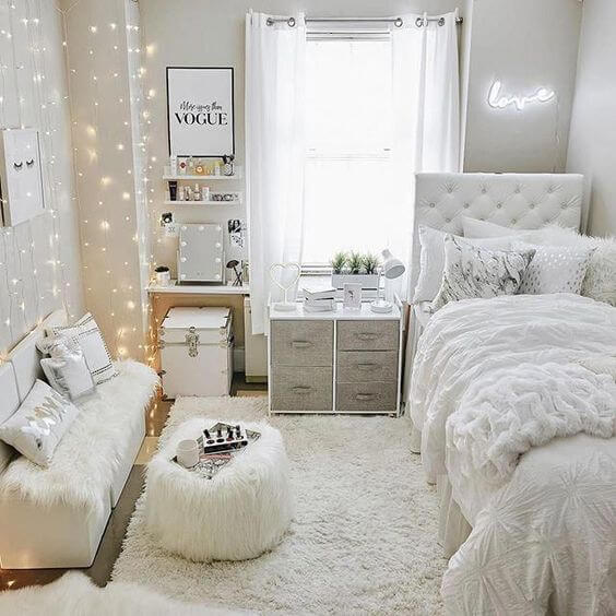 Make your sleeping space as comfy and peaceful as it can be with these amazing small bedroom designs!