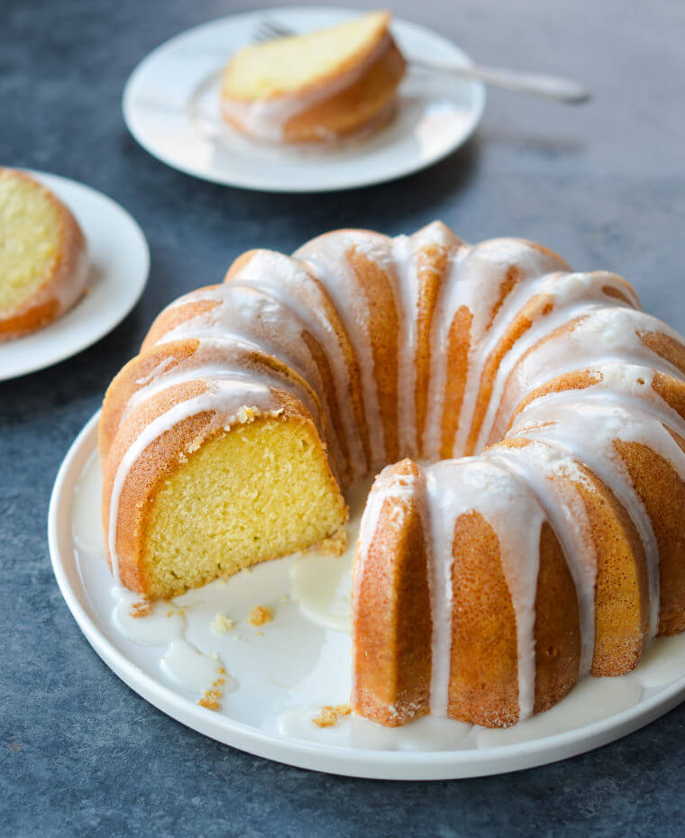Freestyle Lemon Pound Cake Recipe get the full recipe on Once Upon A Chef. 50 Quick & Easy Weight Watchers Desserts With SmartPoints. Looking for yummy Weight Watchers desserts with points or freestyle points?These tasty freestyle weight watchers desserts include everything from Cheesecake to chocolate cake to pancakes with cool whip and everything in between! #weightwatchers #weightwatchersdesserts #weightwatchersrecipes #weightwatchersdessertsfreestyle #easy #healthy #smartpoints #wwdesserts #freestyle #desserts #healthydesserts
