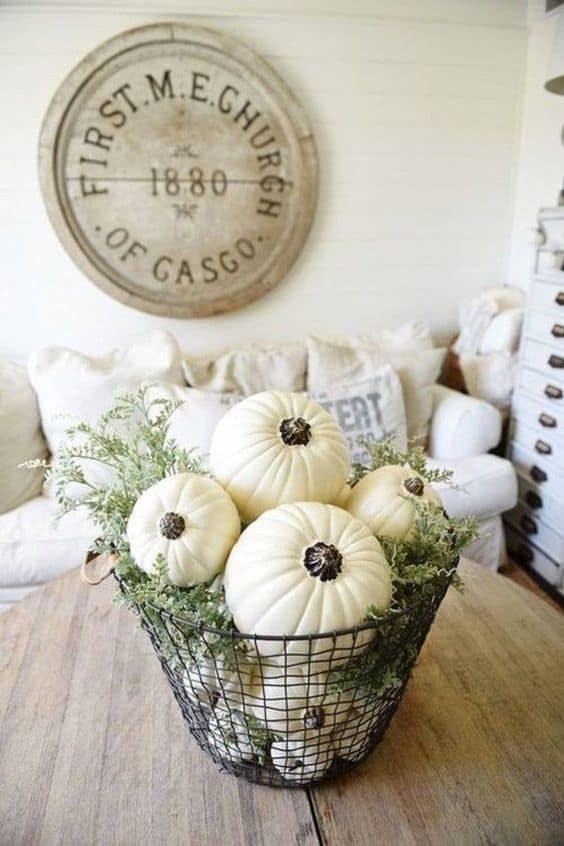 Beautiful and cozy fall decor ideas for the home to warm you up this autumn! Find some great ideas for the living room, front porch, dining room, and more! fall decorations diy | fall decor mantle | fall decor outdoor | fall decor 2020 trends | Image Via Image Via Involvery