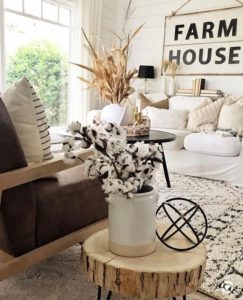 Beautiful and cozy fall decor ideas for the home to warm you up this autumn! Find some great ideas for the living room, front porch, dining room, and more! fall decorations diy | fall decor mantle | fall decor outdoor | fall decor 2020 trends | Image Via Liz Marie Blog