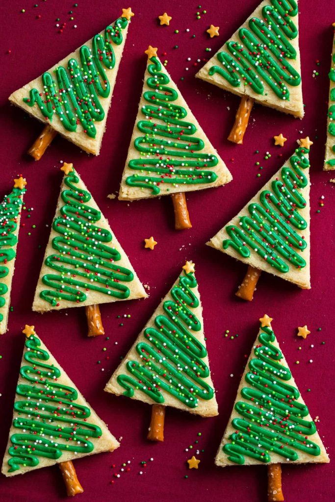 Made with a soft base, a simple buttery frosting, and decorated as pretty pine trees.