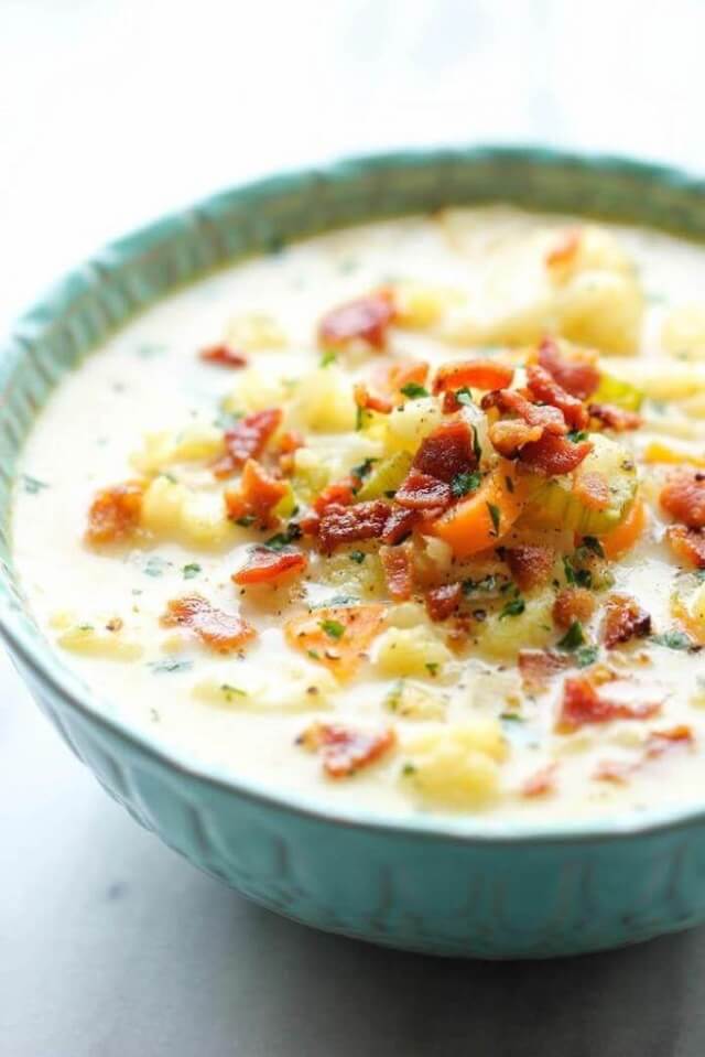 This Cauliflower Chowder soup looks so irresistibly delicious for those chilly nights!