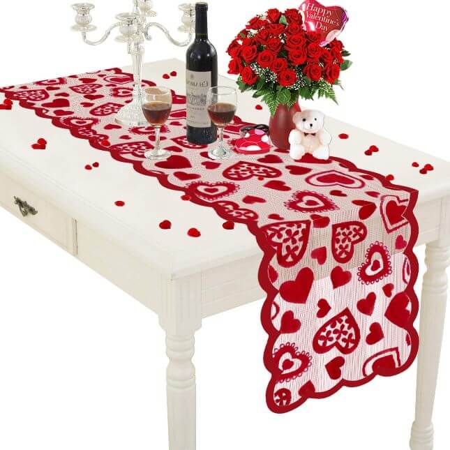 Valentines Day decorations. Put some extra sparks to your homes with these pretty, romantic, and affordable Valentine's Day decorations from Amazon! valentines day ideas | valentines day decor ideas | valentine home decor | valentine table decorations easy | valentines day decor outdoor
