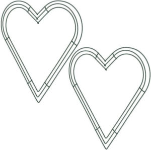 Valentines Day decorations. Put some extra sparks to your homes with these pretty, romantic, and affordable Valentine's Day decorations from Amazon! valentines day ideas | valentines day decor ideas | valentine home decor | valentine table decorations easy | valentines day decor outdoor