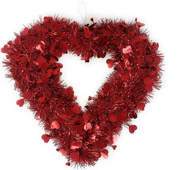 Valentines Day decorations. Put some extra sparks to your homes with these pretty, romantic, and affordable Valentine's Day decorations from Amazon! valentines day ideas | valentines day decor ideas | valentine home decor | valentine table decorations easy | valentines day decor outdoor