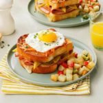 Best breakfast sandwiches ideas EVER! Healthy, delicious, and easy to make! Yummy! Kids will love them too! healthy breakfast sandwich recipes, healthy breakfast sandwiches #breakfastrecipes #breakfastideas #sandwichrecipes #sandwichideas #healthyrecipes via www.sharpaspirant.com