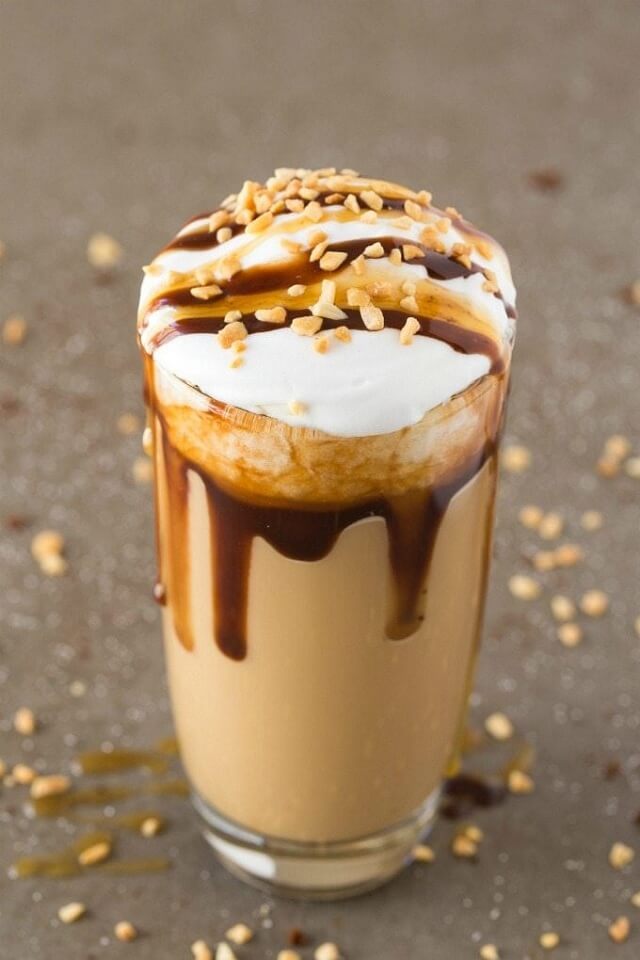 Healthy Low-carb Snickers Breakfast Shake