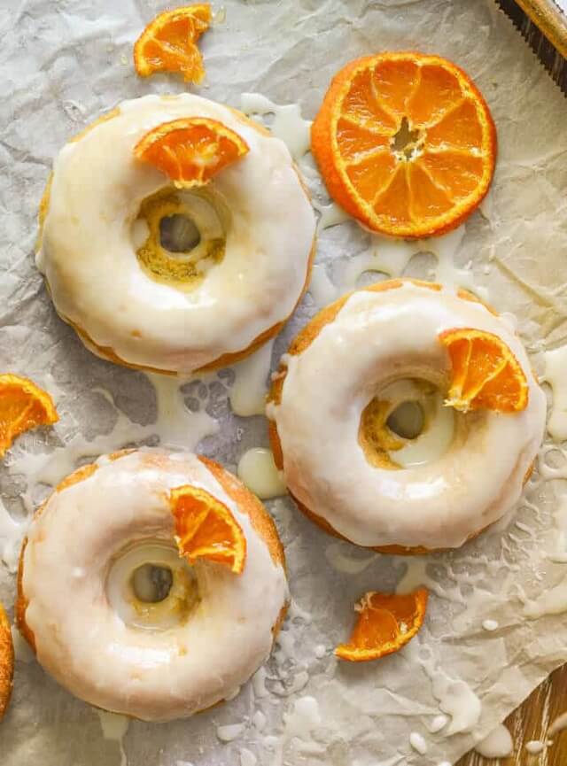 The sticky glaze nicely complements the orange, and the strong, fruity oil balances it out well.