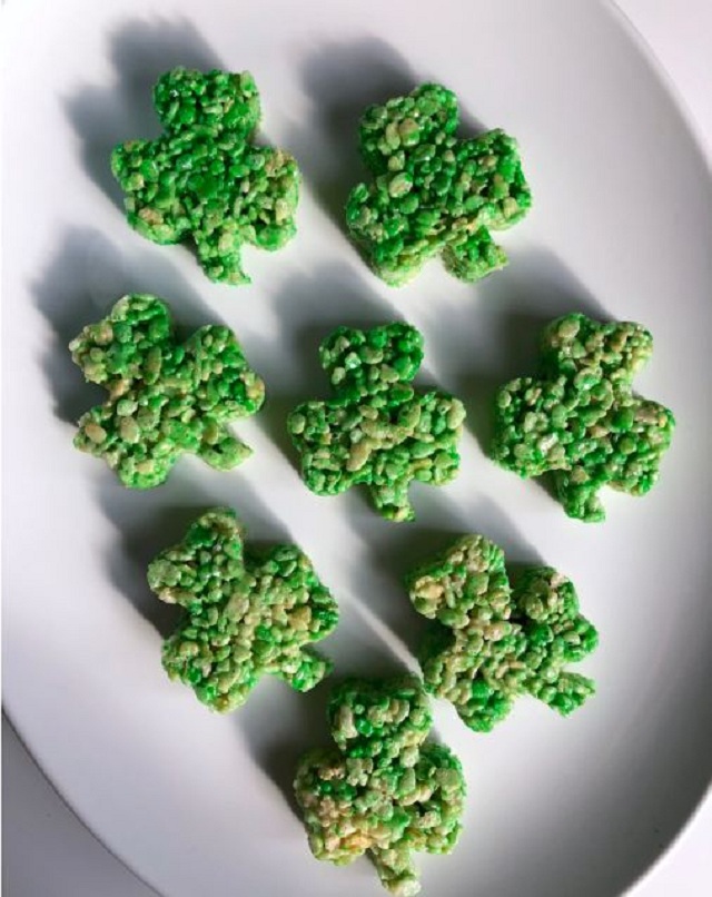 This list of St Patrick's Day green desserts will offer the ideal finishing touch to any green-themed St. Paddy's Day parties! Check them out!