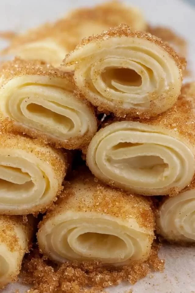Keto Cinnamon Cream Cheese Roll Ups
