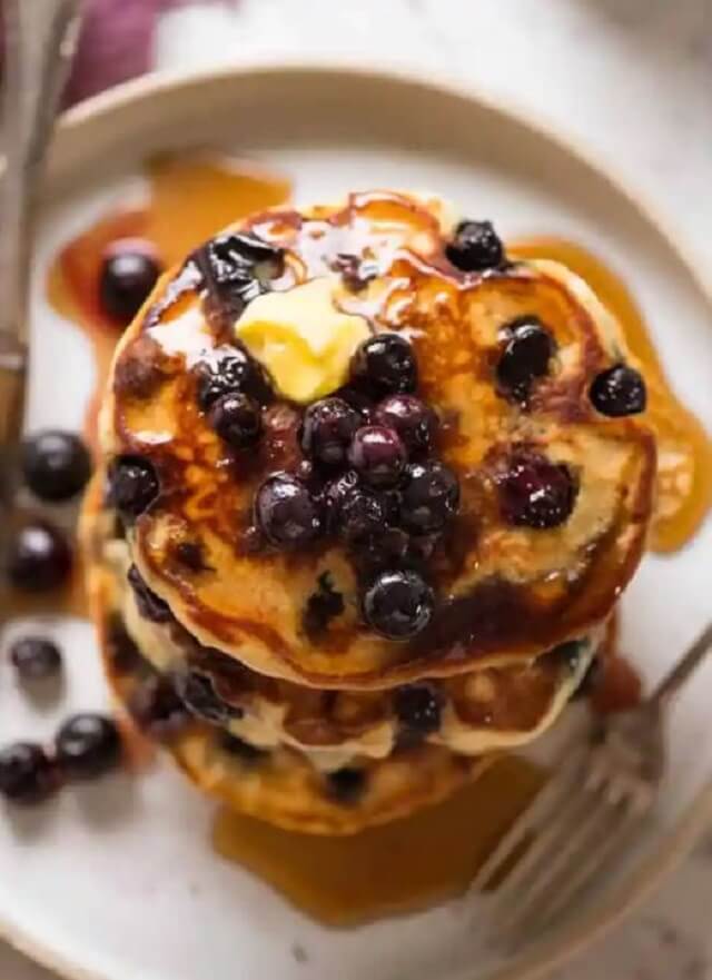 Extra Fluffy Blueberry Pancakes