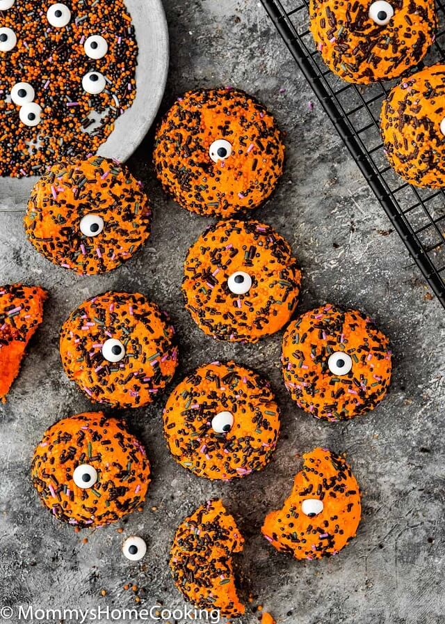 These spooky and easy Halloween cookies will vanish like ghosts as soon as you set them out for your visitors to eat! So grab your aprons, whisks, and cookie sheets, and get ready to bake!