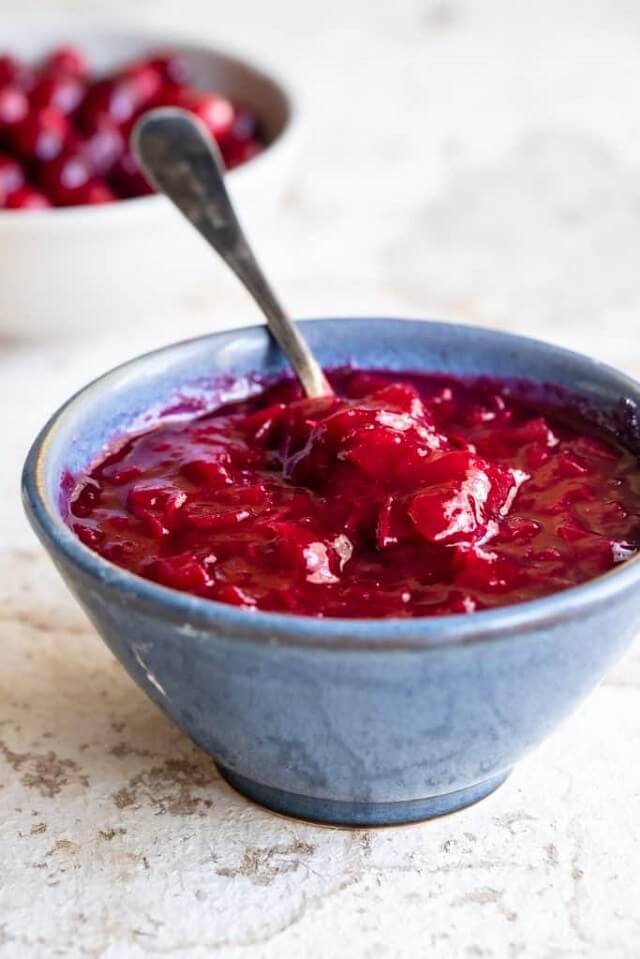 Cranberry sauce is essential to Thanksgiving. Now even your keto buddies may indulge.