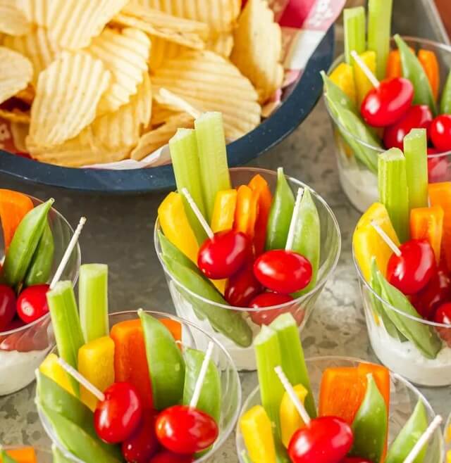 Cold appetizers are the best kind for party hosts. They're not only guaranteed to win over the crowd, but they're also straightforward to make! Check these out now!