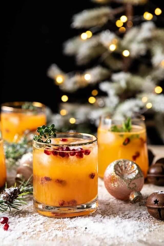 Your holiday season will be cheered up by this list of 21+ Easy Christmas cocktails! From a warm glass of eggnog to cozy cocktails with seasonal accents, there's an impressive cocktail to get everyone in the Christmas spirit and amaze all of your holiday guests.