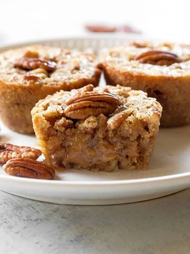 With only five ingredients, these Pecan Pie Muffins are incredibly simple to make.