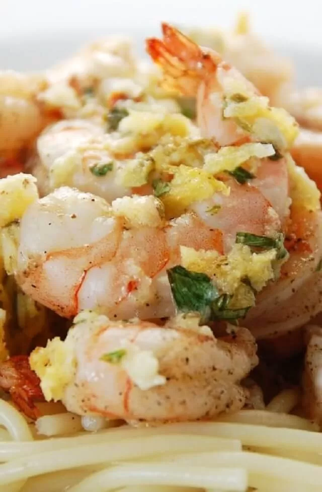 Try these simple Weight Watchers shrimp recipes if you want something tasty, fresh, and vibrant for dinner. You won't even realize they are healthy because they are so delicious.
