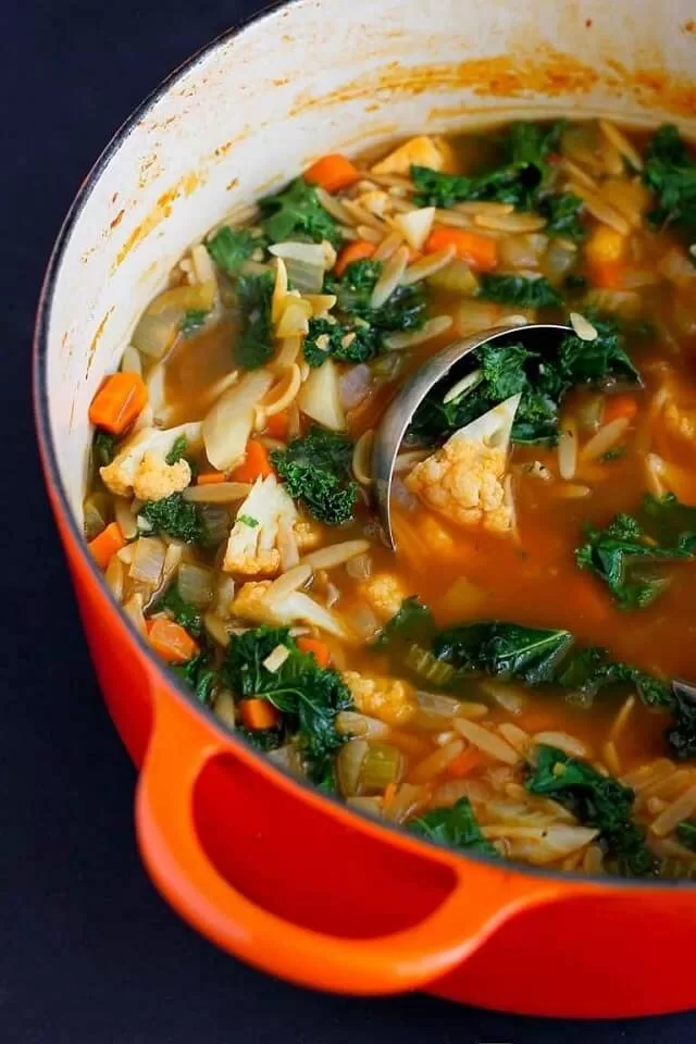 These Weight Watchers soup recipes will keep us warm and satisfied now that the weather starts to turn a little chilly. From zero-point cabbage soup to filling taco soup, they're all just light and delicious! 