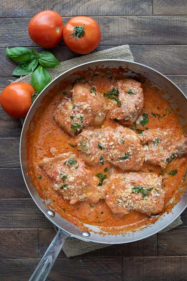 Easy Tomato Basil Chicken