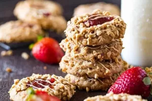 Are you looking for some sweet and delicious keto cookie recipes that fit your ketogenic diet? Check out these Keto cookies that are the perfect treat for satisfying those sweet cravings without breaking your low-carb diet.