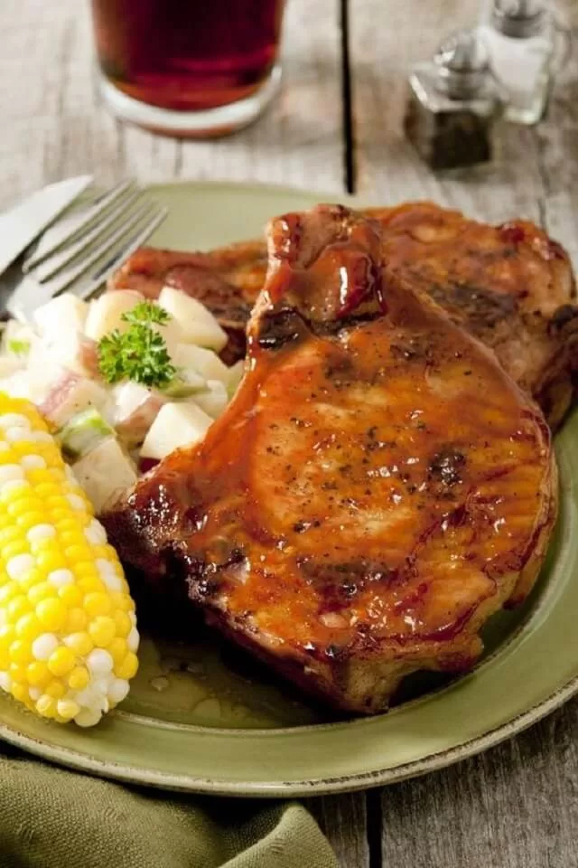 These Weight Watchers pork chop recipes are a must-try whether you're following a diet plan or just looking to eat healthier. 