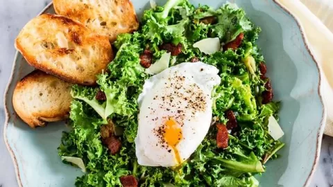 These delectable and classic French appetizers are sure to tantalize your taste buds. From rich and buttery escargots to light and flaky gougères, French cuisine has a wide range of appetizers that are sure to please even the most discerning of palates.