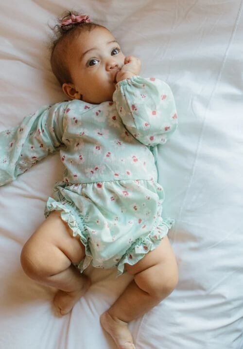 Discover cute and comfortable summer outfits for baby girls. Find stylish ideas and where to shop for the perfect look. Check them out now!