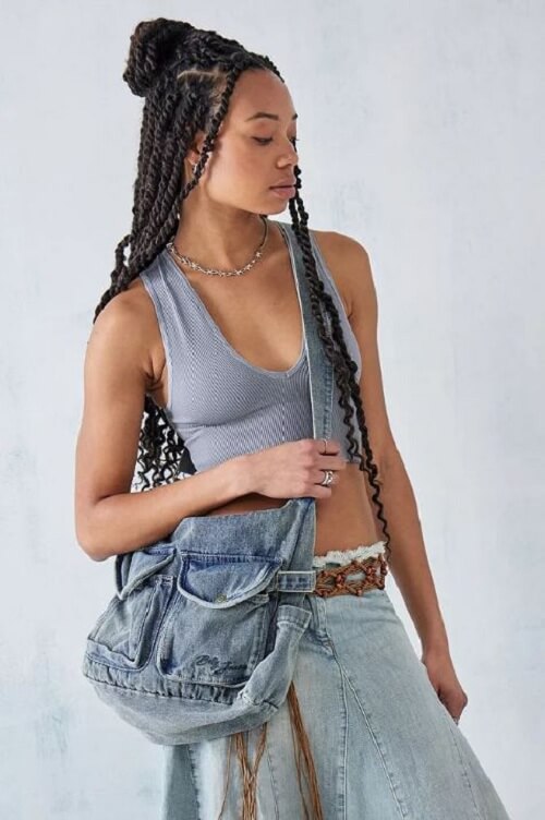 These festival outfit ideas from URBAN OUTFITTERS will make you the style star of the event! From vibrant maxi dresses and ripped denim shorts to sequined tops and skirts, and statement accessories, your festival outfit is a chance to express your unique style!