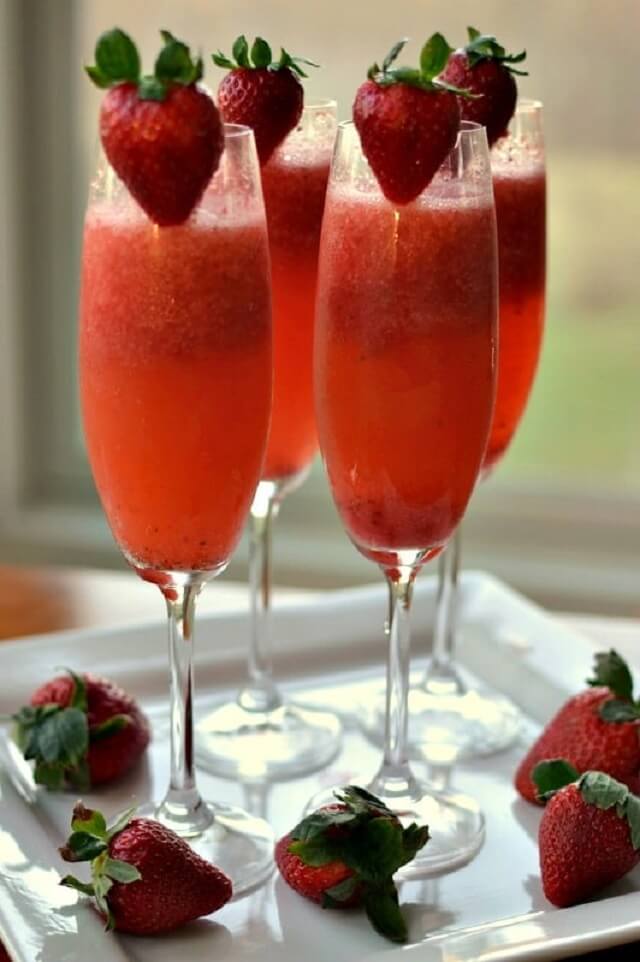 Easy Frosty Strawberry Mimosas