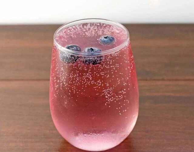 Easy Mixed Berry Vodka Spritzer Recipe