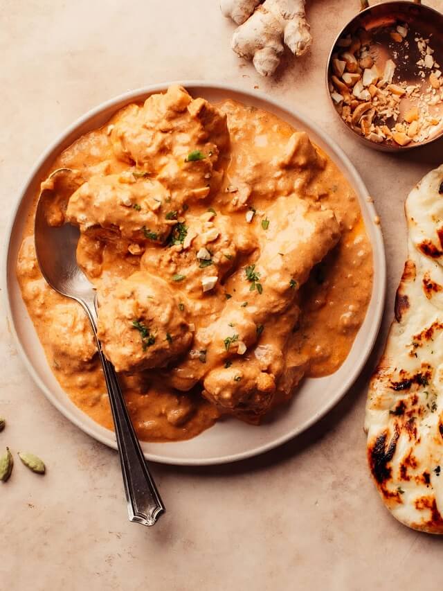 Craving some easy Indian dinner recipes to spice up your meals? Whether you're craving something rich and creamy like butter chicken, or a vegetarian delight like samosa pie, there's an Indian dish out there with your name on it. Check out some irresistible Indian dinner recipes that are sure to become your new go-to meals!