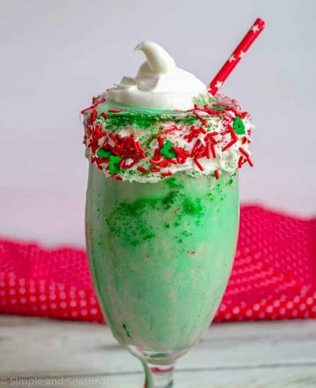 Sipping on one of these festive Christmas milkshakes is the perfect way to get into the holiday spirit! These festive milkshakes are a fun, delicious twist on classic holiday flavors! Think about peppermint, gingerbread, eggnog, and more, all blended up in a creamy, icy treat.