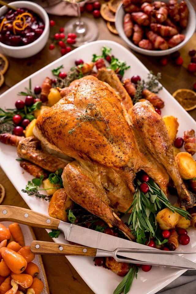 These tasty and easy Christmas turkey recipes will definitely make your holiday dinner unforgettable! Whether you're new to cooking turkey or a seasoned pro, we’ve got simple recipes that will have your guests coming back for more.