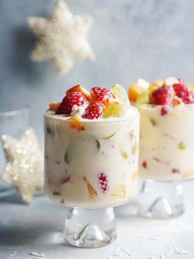 These Christmas fruit salad recipes add a fresh, festive touch to your holiday table! Packed with vibrant fruits and a sweet dressing, they’re a light and delicious crowd-pleaser.