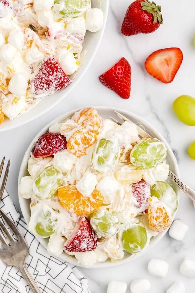 These Christmas fruit salad recipes add a fresh, festive touch to your holiday table! Packed with vibrant fruits and a sweet dressing, they’re a light and delicious crowd-pleaser.