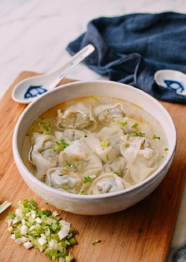 Explore simple Chinese New Year soup recipes that blend rich flavors with tradition. Ideal for festive celebrations or cozy nights in!