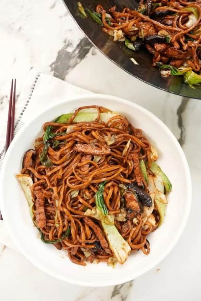 Longevity noodles (Long life noodles)